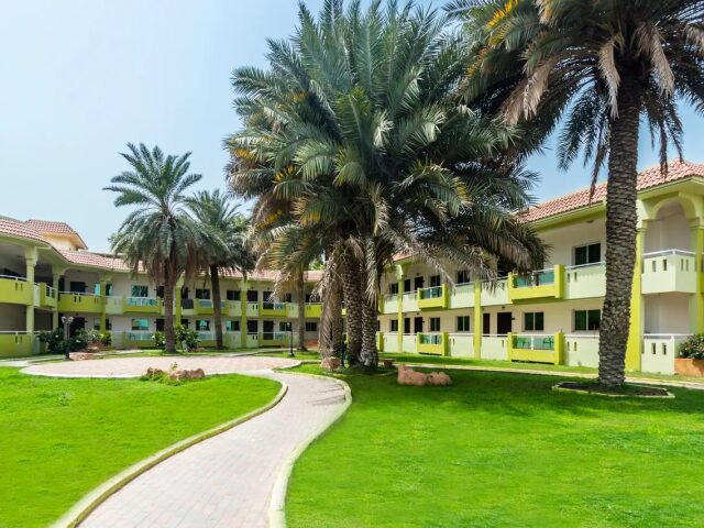Flamingo Beach Resort