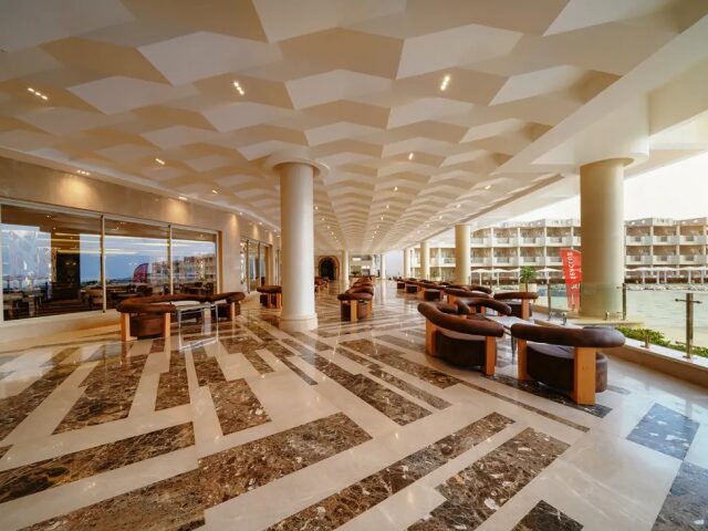 Sirena Beach Resort & Spa photo 2