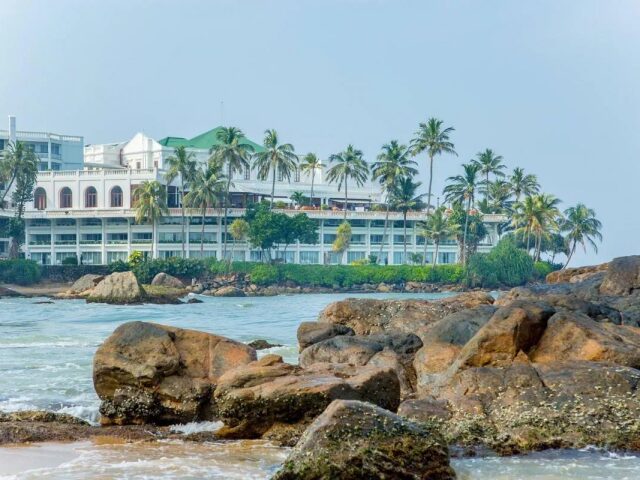 Mount Lavinia photo 2