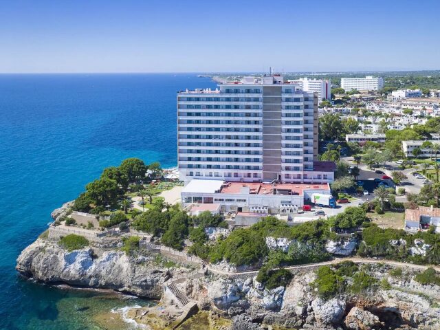 Alua Calas de Mallorca Resort photo 2