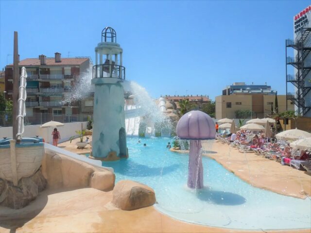 Fergus Club Pineda Splash photo 2
