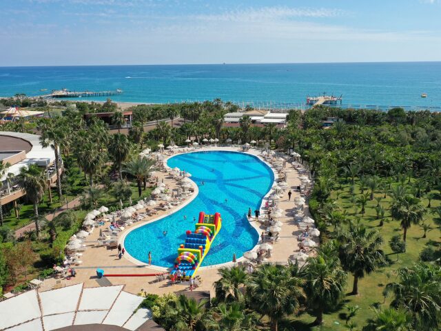 Seaden De Mar Resort & Spa