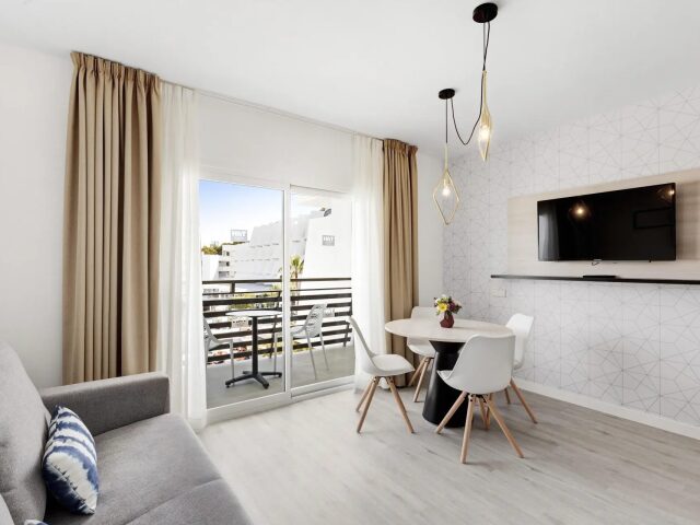 TRH Palmanova Suites photo 0
