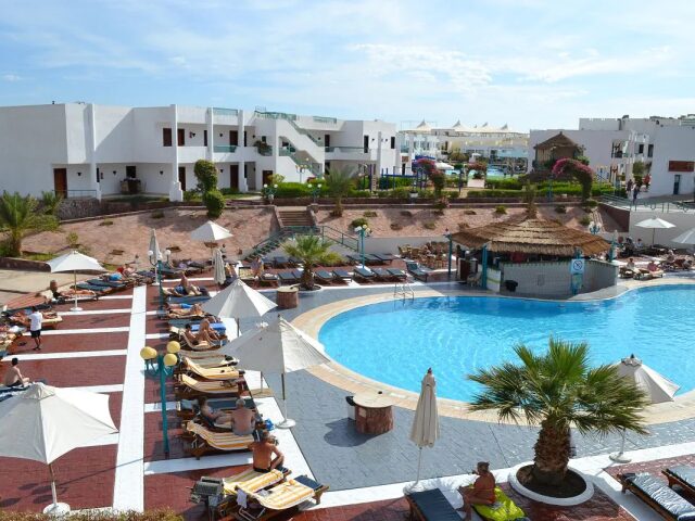 Sharm Holiday photo 1
