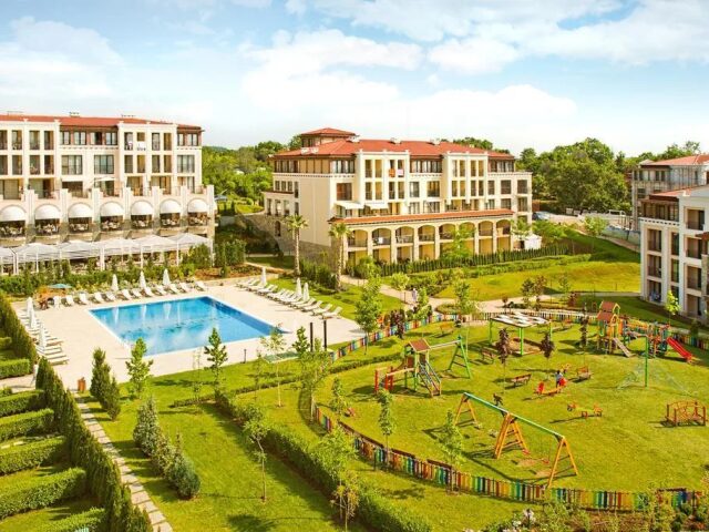 Green Life Beach Resort photo 3