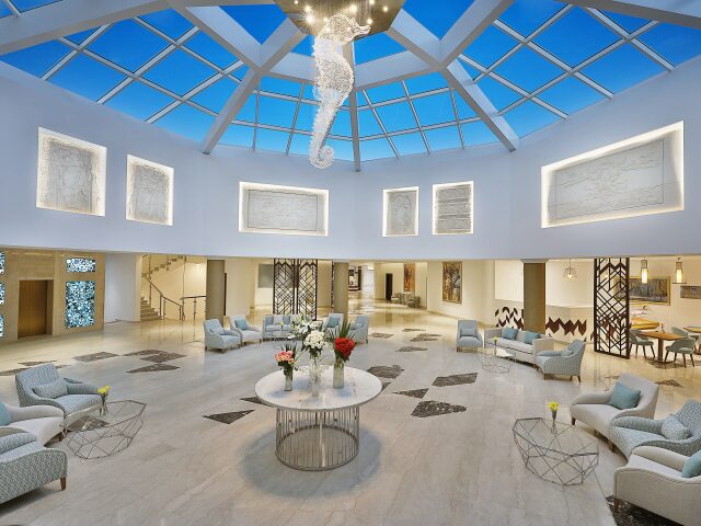 Hilton Plaza photo 0