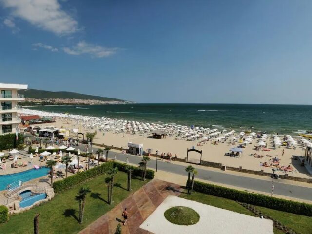 DIT Evrika Beach Club photo 0