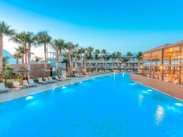 Blue Lagoon Resort photo 1