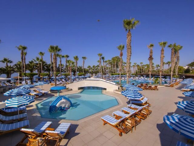 Grand Resort photo 2