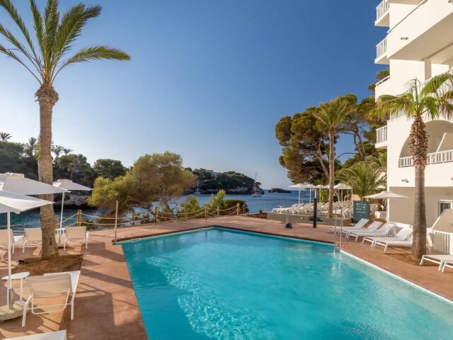 Barcelo Ponent Beach