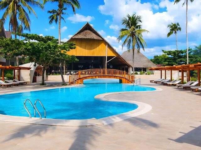 Jaz Amaluna Beach Resort