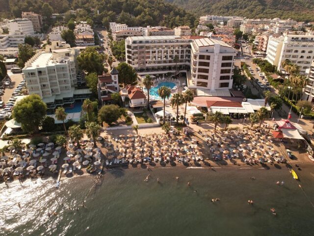 Golden Rock Beach photo 1