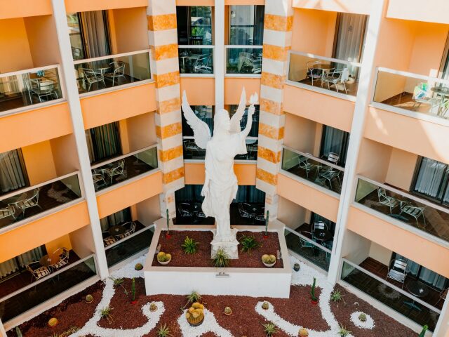 Tac Premier Hotel & Spa photo 1