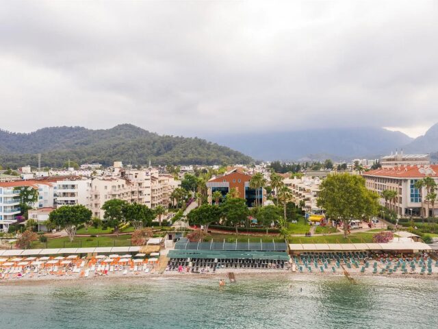 Fame Beach Hotel photo 2