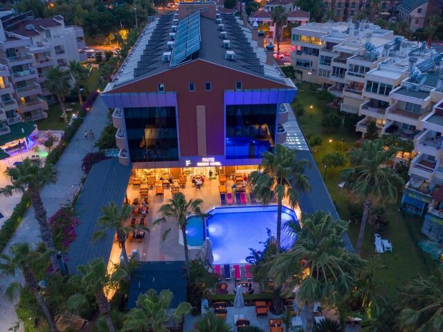 Fame Beach Hotel photo 3