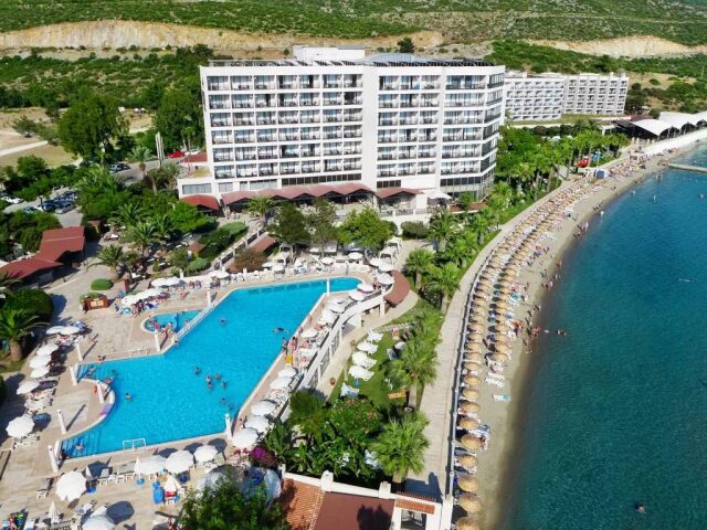Tusan Beach Resort photo 2