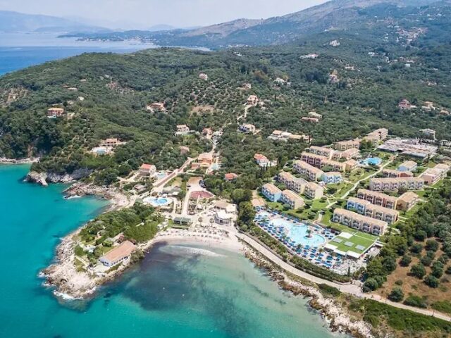 Mareblue Beach photo 0