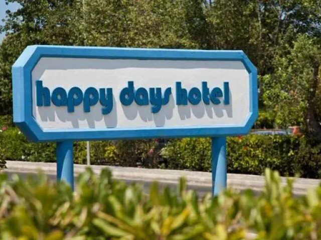 Happy Days Rhodes photo 1