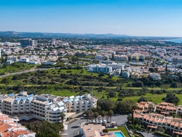 Holiday Inn Algarve Albufeira by IHG photo 1
