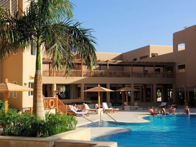The Breakers Diving & Surfing Lodge photo 2