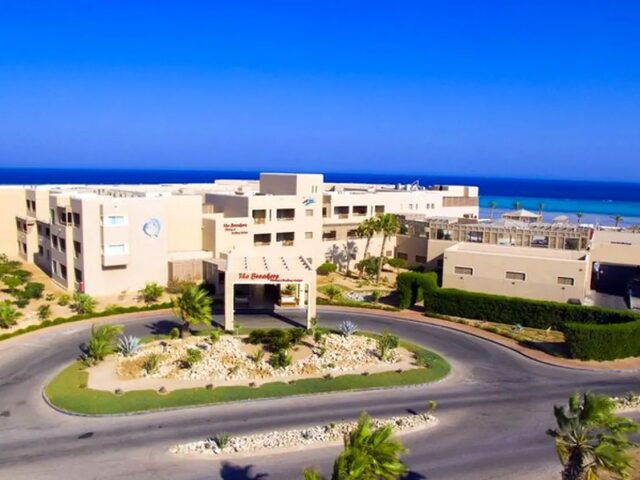 The Breakers Diving & Surfing Lodge photo 0