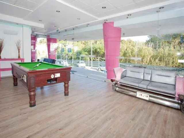 Bayside Salgados photo 3