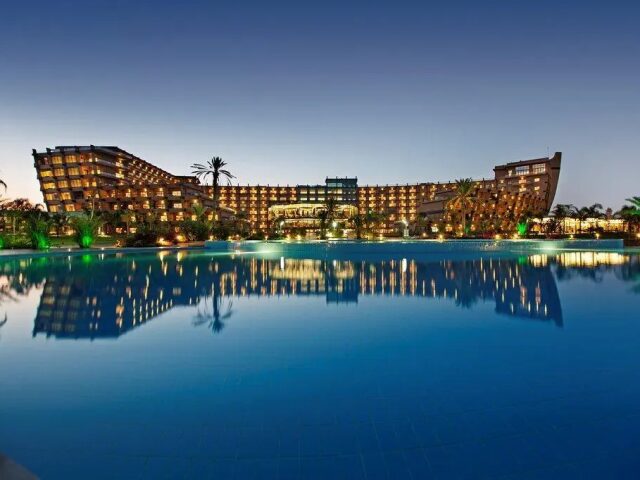 Noah's Ark Deluxe Hotel & Spa photo 2