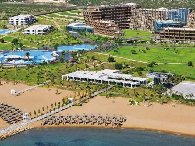 Noah's Ark Deluxe Hotel & Spa photo 0