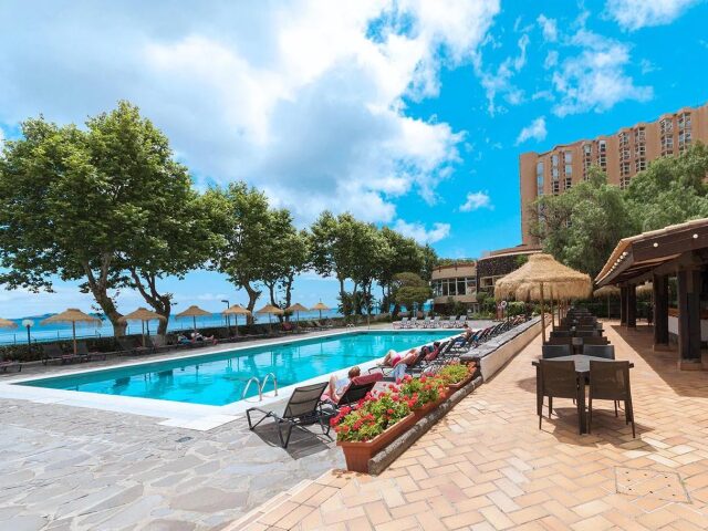 Dom Pedro Madeira Ocean Beach