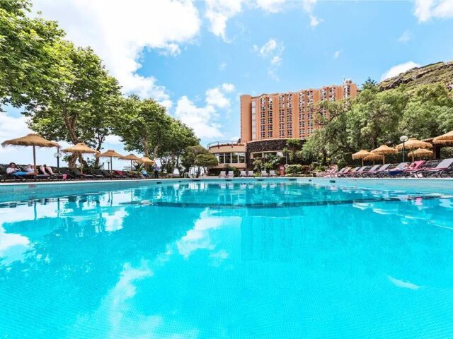 Baia Madeira - Ocean Beachfront
