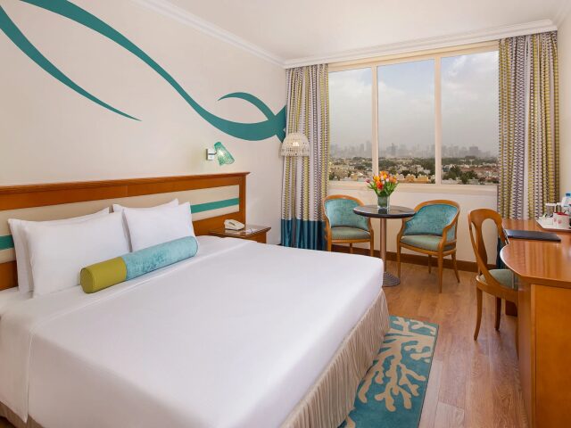 Sheraton Sharjah Beach Resort & Spa photo 0