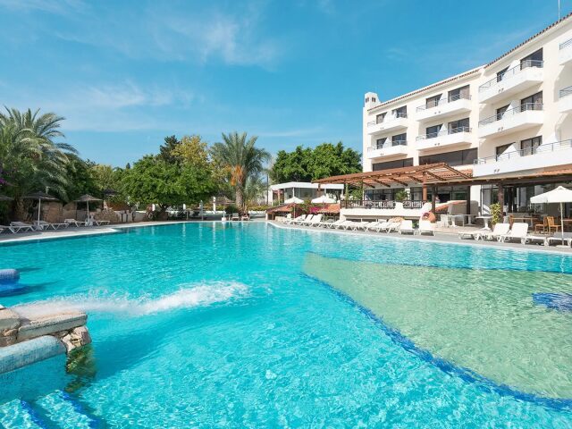 Paphos Gardens Holiday Resort