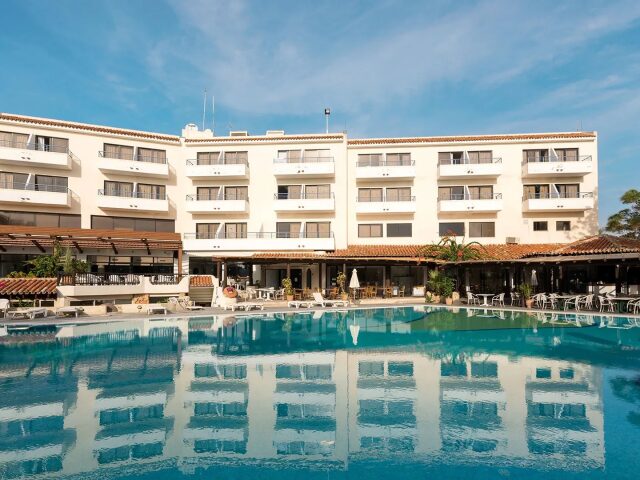 Paphos Gardens Holiday Resort photo 0