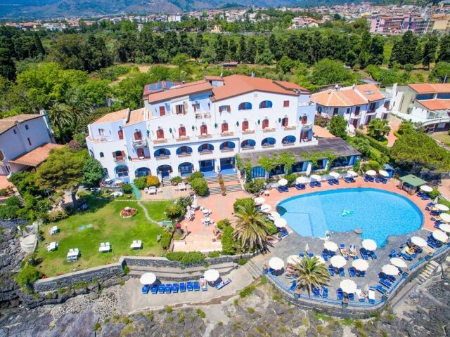 Arathena Rocks photo 1