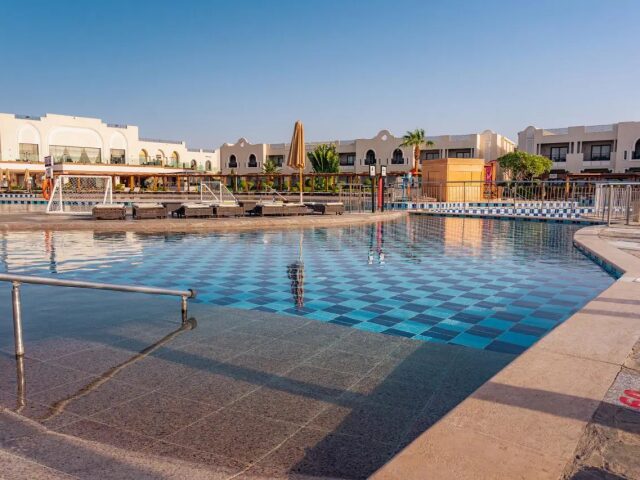Sunrise Arabian Beach Resort photo 1