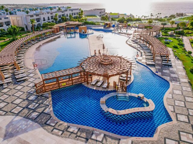 Sunrise Arabian Beach Resort photo 0
