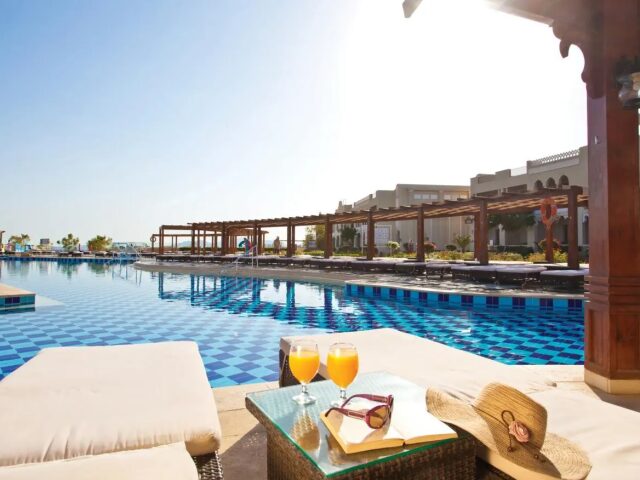 Sunrise Arabian Beach Resort photo 2