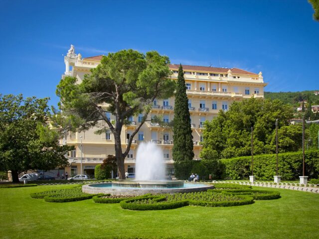 Palace Bellevue photo 0