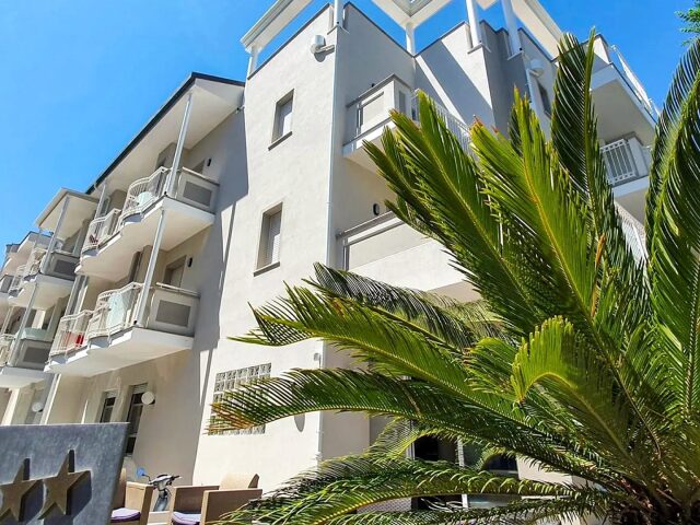 Des Bains