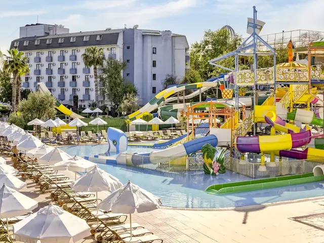 Club Aqua Plaza photo 0