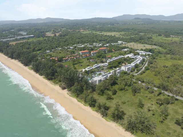 Holiday Inn Resort Phuket Karon Beach by IHG photo 2