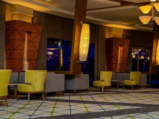 Commodore Elite Suites & Spa photo 3