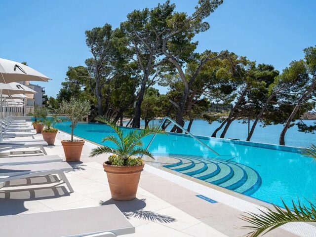 Valamar Meteor photo 2