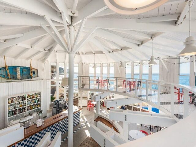 Marina Suites photo 2