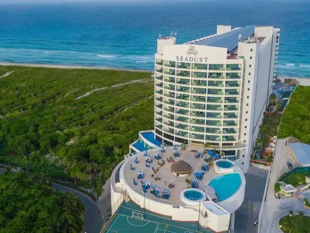 Seadust Cancun Family Resort photo 0