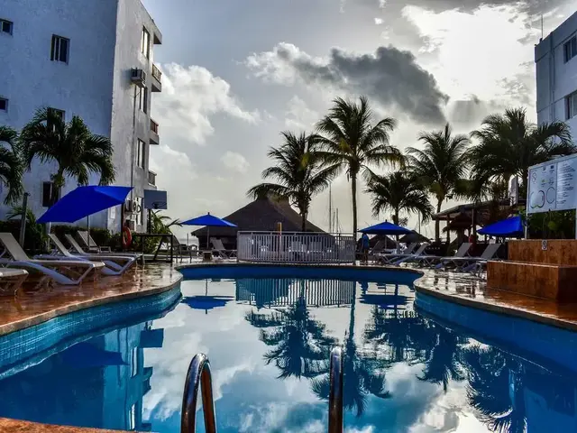 Imperial Las Perlas