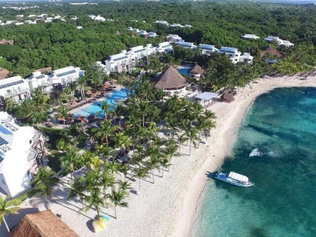 Sandos Caracol Nature Resort
