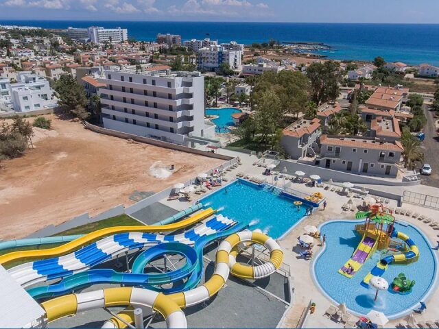 Narcissos Waterpark Resort