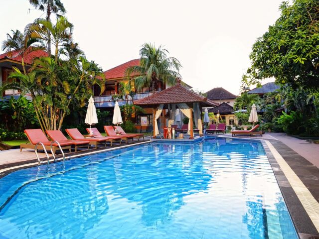 Wina Holiday Villa photo 1