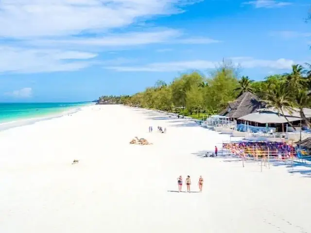 Nomad Beach Resort photo 3